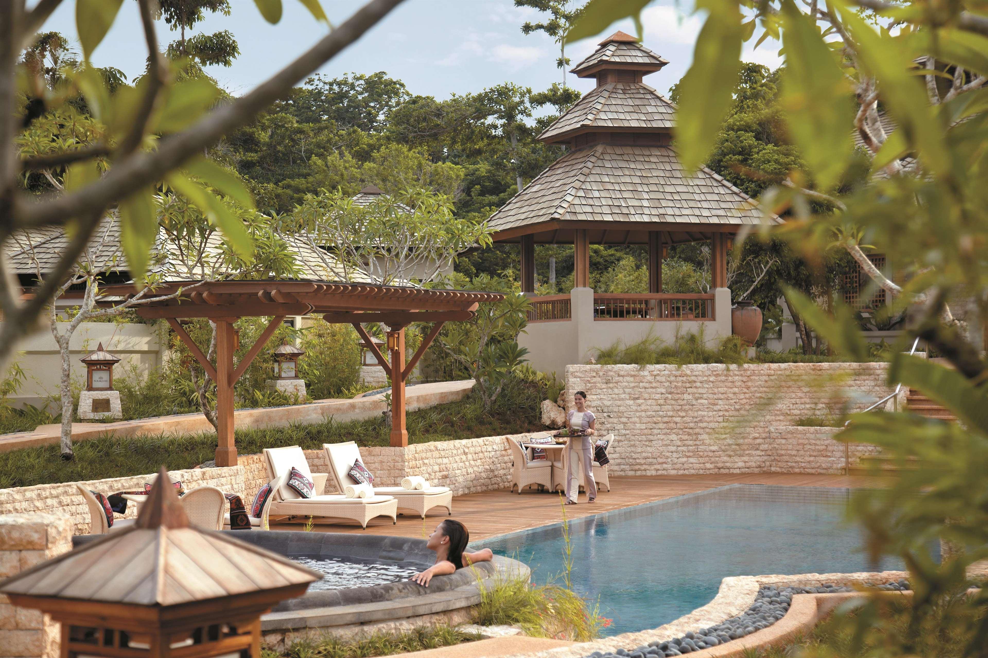 Shangri-la 5* Malay